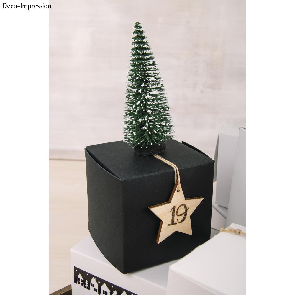 Sapin décoratif enneigé 10 cm